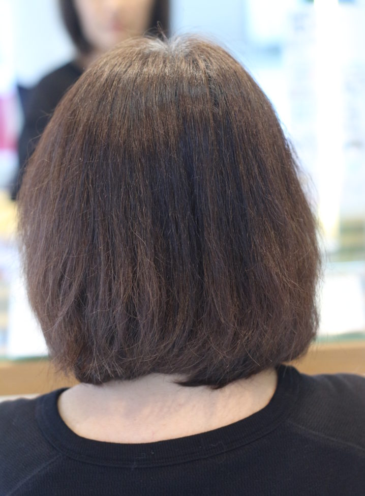 ４０ ５０代 髪の表面のチリチリの原因と対処法 座間 相模原 クセ毛美容師石川のブログ